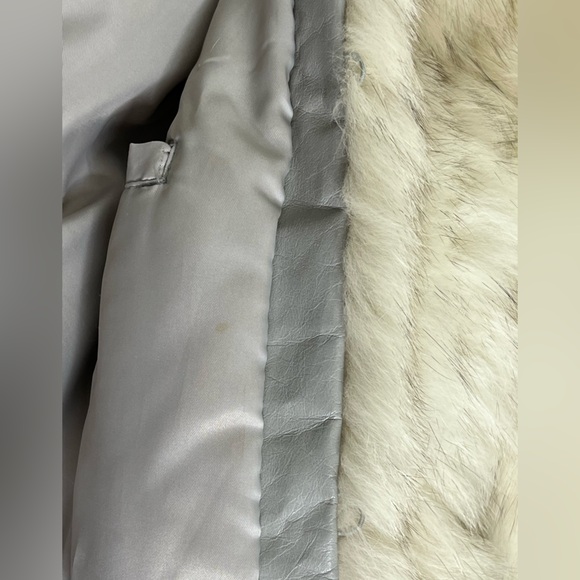 Saga Fox Women's Small Blue Fox Fur From Finland Coat With Slit Pockets - Picture 14 of 14